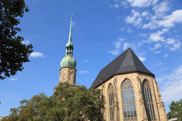 ドイツのドルトムント市 聖レノルディ教会 Reinoldikirche のプロテスタント教会 中世のランドマーク — ストック写真