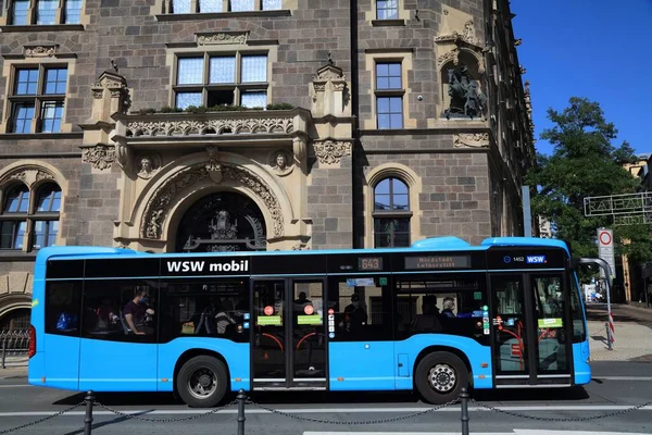 Wuppertal Alemanha Setembro 2020 Pessoas Viajam Autocarro Urbano Local Distrito — Fotografia de Stock