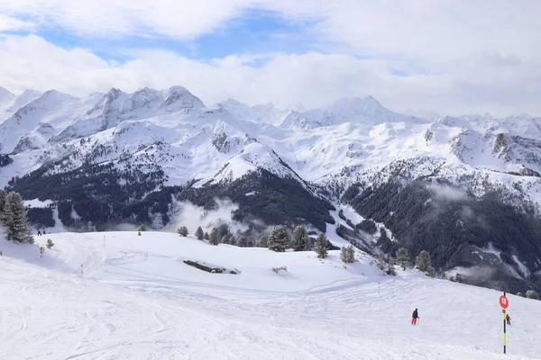 Zell Ziller Tirol Skigebiet Österreich Österreichische Alpen Winterlandschaft — Stockfoto