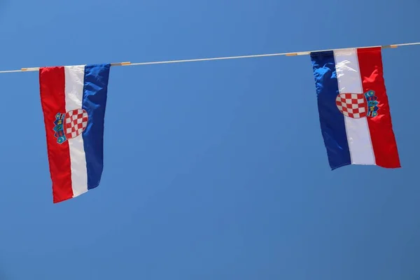 Флаги Хорватии Ветру Национальные Цвета Хорватии — стоковое фото
