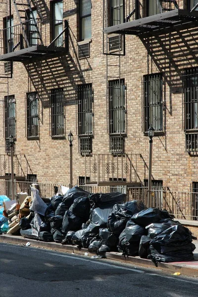 New York Garbage Bags Household Waste Waiting Pickup Manhattan Sidewalk — Stock Photo, Image