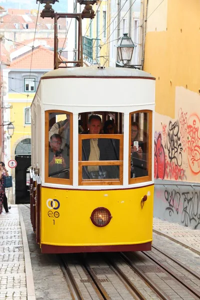 Lisboa Portugal Junho 2018 Viajam Linha Ferroviária Bica Funicular Ascensor — Fotografia de Stock