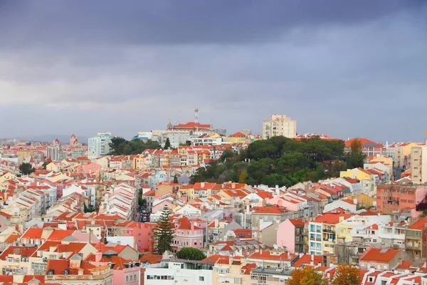 Лиссабонский Городской Пейзаж Португалии Вид Город Мирадуро Точки Зрения Районом — стоковое фото