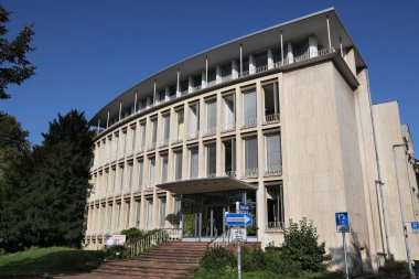 MUELHEIM A.D. RUHR, GERMANY - 21 Eylül 2020: Gesellschaft kürkü Stromwirtschaft (Elektrik Endüstrisi Topluluğu), Muelheim An Der Ruhr. Enerji satın almak için kooperatif bir organizasyon..