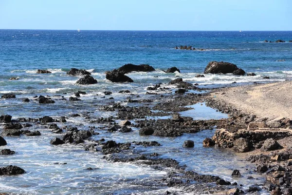 Tenerife Krajina Kanárských Ostrovech Černé Skály Pobřeží Costa Del Silencio — Stock fotografie