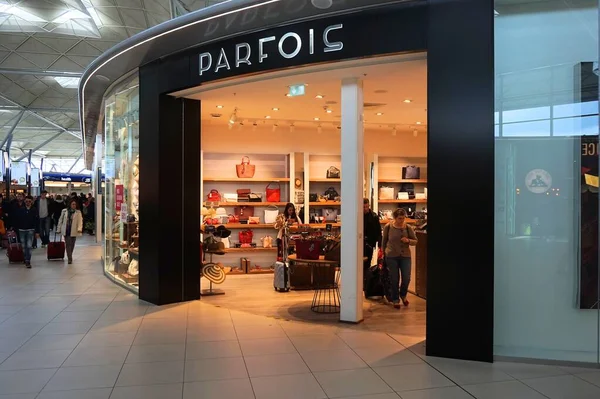 Londen April 2016 Parfois Handtas Winkel Duty Free Zone Van — Stockfoto