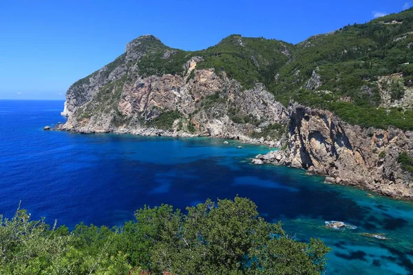 ギリシャの島の風景 ギリシャのコルフ島にある旧市街地 夏のイオニア海沿岸 — ストック写真