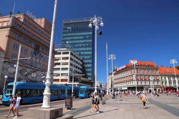 Zagreb Kroatien Juni 2019 Människor Besöker Trg Bana Jelacica Torget — Stockfoto