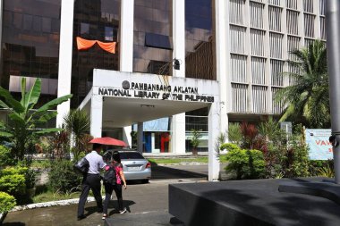 MANILA, PHILIPPINES - 25 Kasım 2017: Manila 'daki Filipinler Ulusal Kütüphanesi. 1901 yılında kurulmuş ve 1.678.950 parça içermektedir..