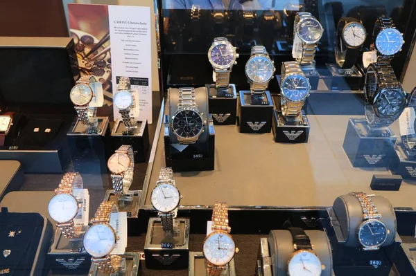 Bochum Alemania Septiembre 2020 Emporio Armani Marca Relojes Pulsera Exhibición — Foto de Stock