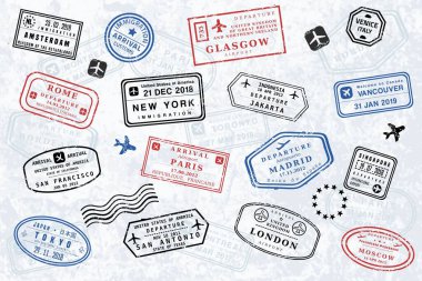 Dünya pasaport koleksiyonu. Vektör illüstrasyonu eski tarz seyahat pasaport pulları. Yenilik pulları (resmi sürümler değil).