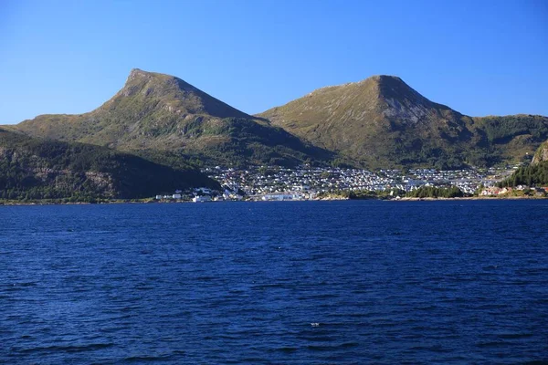 Norwegen Stadt Maloy Insel Vagsoy Fischereihafen Kreis Vestland Norwegen — Stockfoto