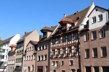 Nuremberg Almanya 'sı - Alman tarihi simgesi. Avrupa mimarisinin sokak görüşü.