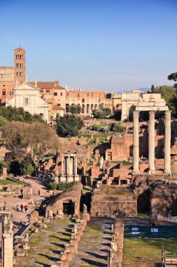 Roma Forumu - Antik Roma 'nın simgesi. Forum Romanum, UNESCO Roma, İtalya 'da yer aldı.