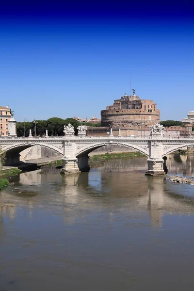 Most Anděla Hrad Anděla Římě Itálie Památník Říma Řeka Tevere — Stock fotografie