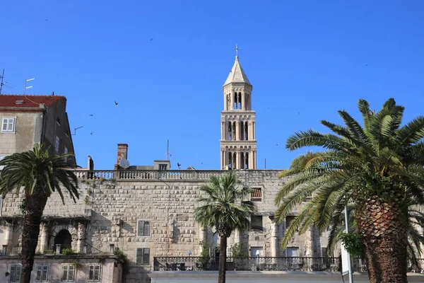 Punto Referencia Dividido Ciudad Vieja Croacia Monumento Del Patrimonio Mundial —  Fotos de Stock