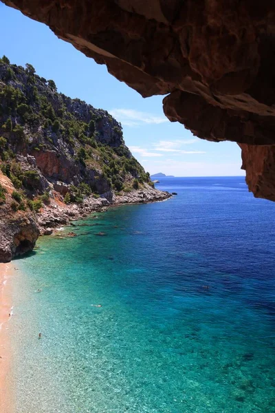 Croacia Paisaje Costa Adriática Dalmacia Playa Pasjaca Bajo Acantilados Konavle —  Fotos de Stock