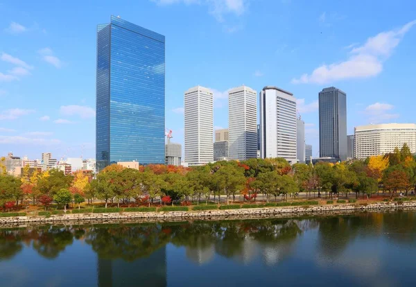 Osaka Város Japán Osaka Őszi Fákkal Szegélyezi Eget Shiromi Környéki — Stock Fotó