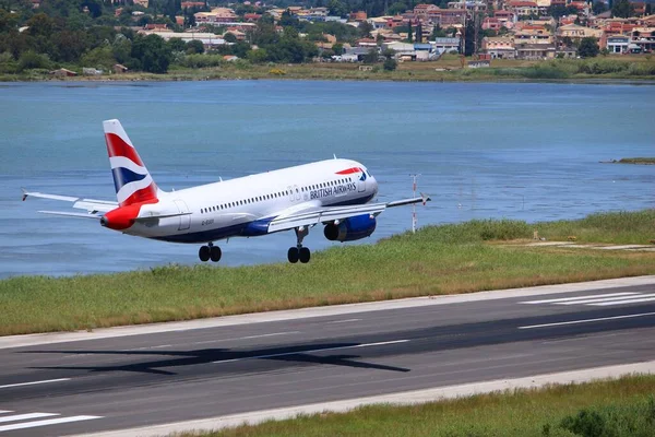 Corfu Grecia Giugno 2016 British Airways Airbus A320 Arriva All — Foto Stock