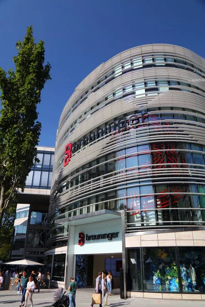 Dusseldorf Tyskland September 2020 Människor Besöker Schadow Square Schadowplatz Centrala — Stockfoto