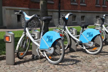 GOTHENBURG, SWEDEN - 26 Ağustos 2018: Göteborg, İsveç 'teki Styr & Stall bisiklet paylaşım istasyonu. Göteborg İsveç 'in en büyük ikinci şehridir..