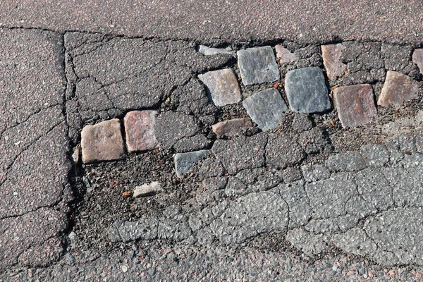 Superfície Rua Danificada Gotemburgo Suécia Pedra Paralelepípedo Histórica Sob Camada — Fotografia de Stock