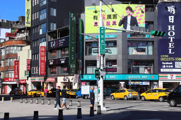 Taipei Taiwan Diciembre 2018 Gente Visita Distrito Comercial Ximending Taipei —  Fotos de Stock