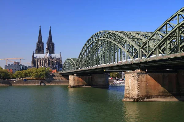 Vasúti Híd Kölnben Németországban Hohenzollern Híd Kölnben — Stock Fotó