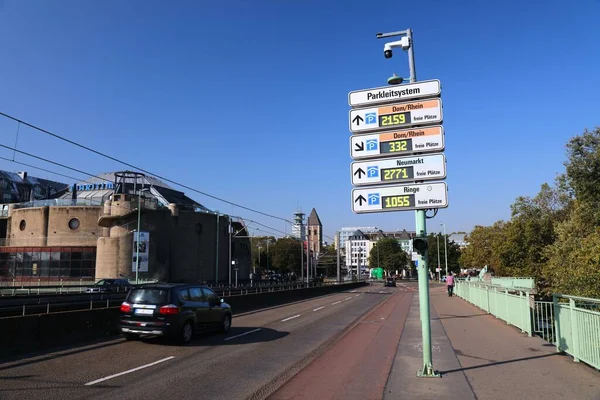 Cologne Germany Сентября 2020 Информация Парковочных Местах Городе Кёльн Германия — стоковое фото