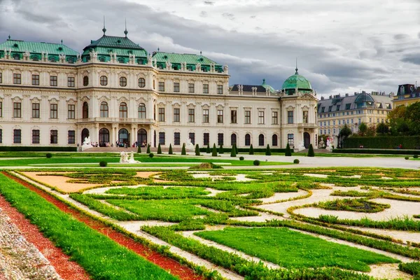 ウィーン オーストリア 2011年9月7日 ウィーンのベルヴェデーレ宮殿と庭園 ベルヴェデーレ Belvedere ウィーンにあるバロック様式の歴史的建造物 — ストック写真
