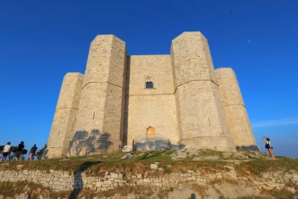 アンドリア イタリア 2017 はイタリアのカステル モンテをご覧ください カステル モンテは世界遺産に記載されている中世の城塞 — ストック写真