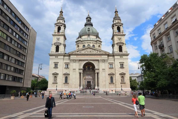 Budapest Magyarország 2014 Június Ember Látogat Saint Stephen Basilica Budapest — Stock Fotó