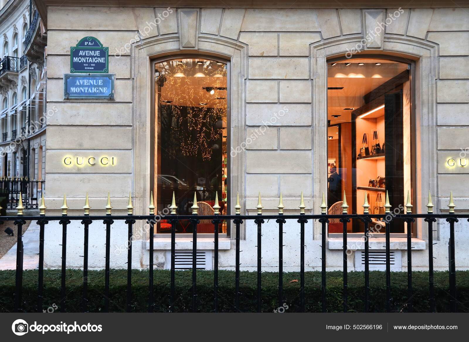 Paris France December 2019 People Shop Gucci Fashion Store Avenue – Stock  Editorial Photo © tupungato #502566196