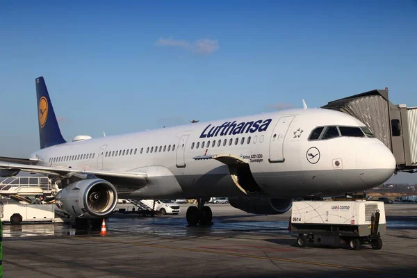 Krakow Polska Grudzień 2019 Lufthansa Airbus A321 Krakowskim Lotnisku Polsce — Zdjęcie stockowe