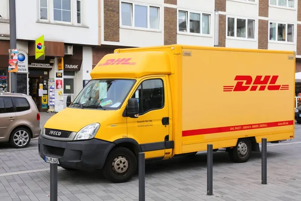 Gelsenkirchen Γερμανία Σεπτεμβρίου 2020 Dhl Courier Delivery Van Στη Γερμανία — Φωτογραφία Αρχείου