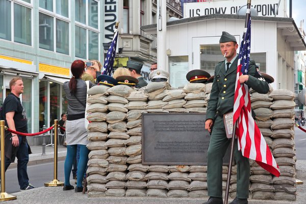 Checkpoint Charlie, Берлин
