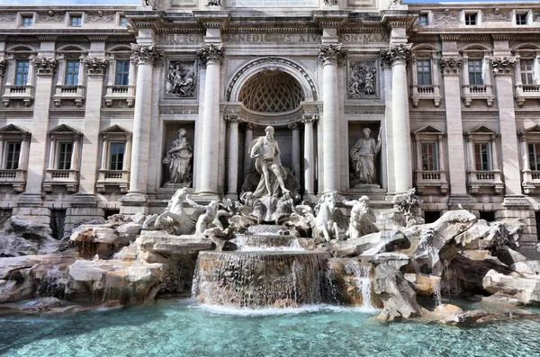 Trevi-Brunnen — Stockfoto