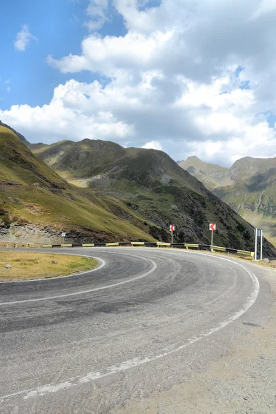 Romania strada di montagna — Foto Stock