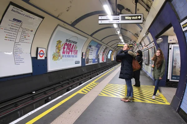 Het station van de metro van Londen — Stockfoto
