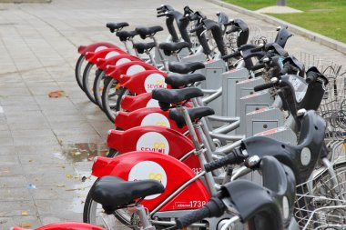 Seville community bikes