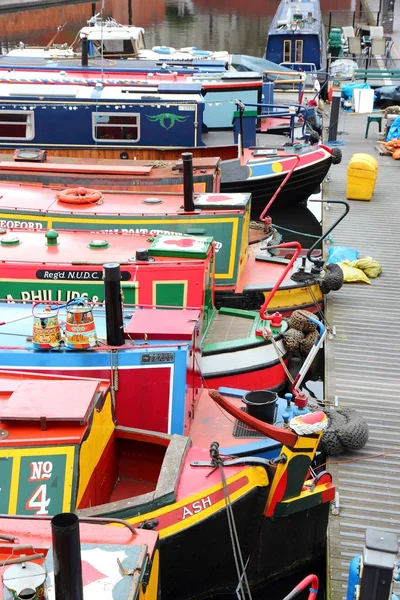 Birmingham narrowboats — ストック写真