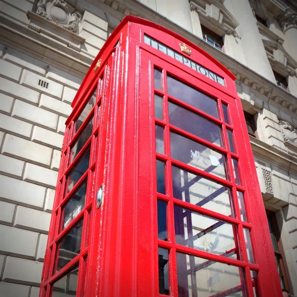 Телефон в Лондоне — стоковое фото