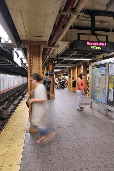 New York metro — Stockfoto