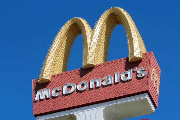 McDonald's znak — Zdjęcie stockowe