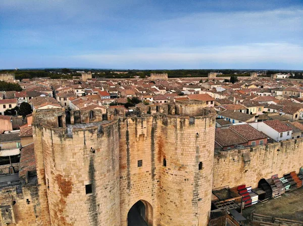 Fransa 'nın Gard bölgesindeki Aigues Mortes ortaçağ duvarlı kenti.