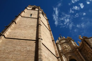 Valencia şehri, İspanya. Micalet Kulesi ve Katedral cephesi.