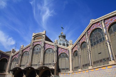 Valencia şehri, İspanya. Eski mimari - Merkezi Pazar Salonu (Mercat Central).