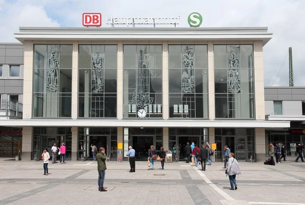 Na zewnątrz dworca kolejowego Dortmund — Zdjęcie stockowe