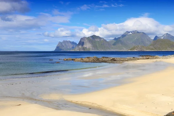 Lofoten beach - Scandinavian nature — стокове фото