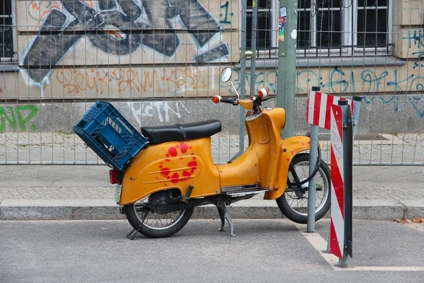 Motocicleta clásica - Alemania capital —  Fotos de Stock